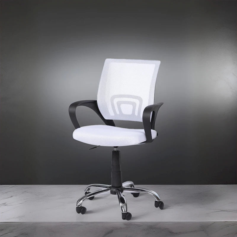 Fauteuil de bureau ergonomique en maille respirante avec design réglable, support lombaire et mobilité améliorée grâce à des roulettes pivotantes à 360°
