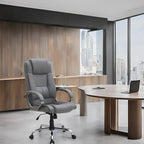 Fauteuil de bureau ergonomique en maille respirante avec design réglable, support lombaire et mobilité améliorée grâce à des roulettes pivotantes à 360°