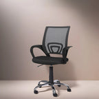 Fauteuil de bureau ergonomique en maille respirante avec design réglable, support lombaire et mobilité améliorée grâce à des roulettes pivotantes à 360°